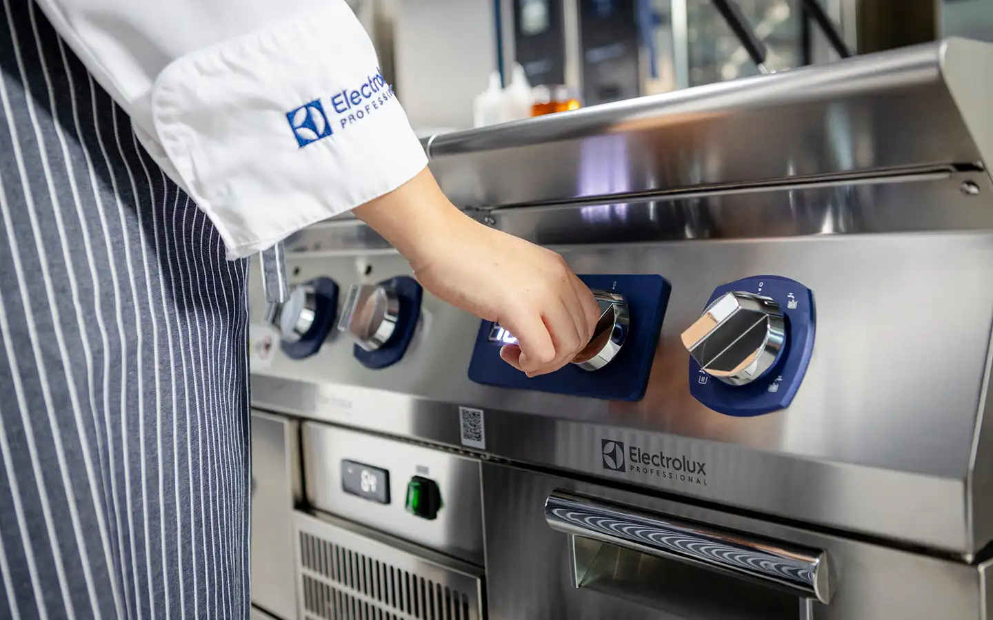 http://modular-cooking-digital-control-extraordinary-simplicity-e-XP-700-900-electrolux-professional-dim-1440x900-1